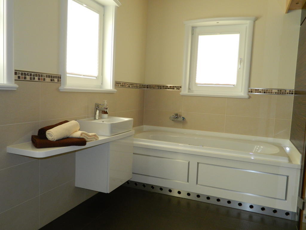 Appartements Obergollerhof Assling ภายนอก รูปภาพ