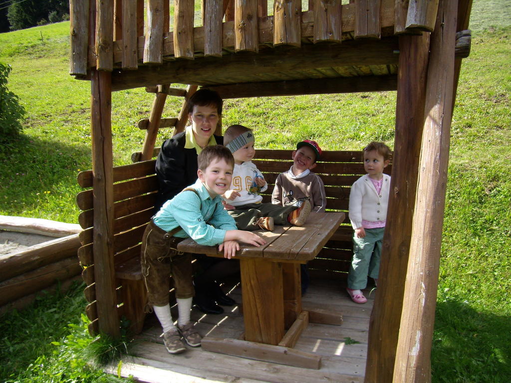 Appartements Obergollerhof Assling ภายนอก รูปภาพ