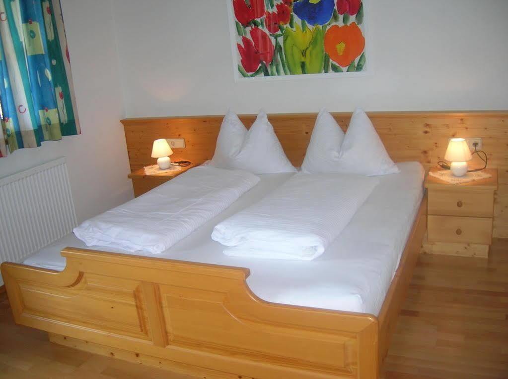 Appartements Obergollerhof Assling ภายนอก รูปภาพ